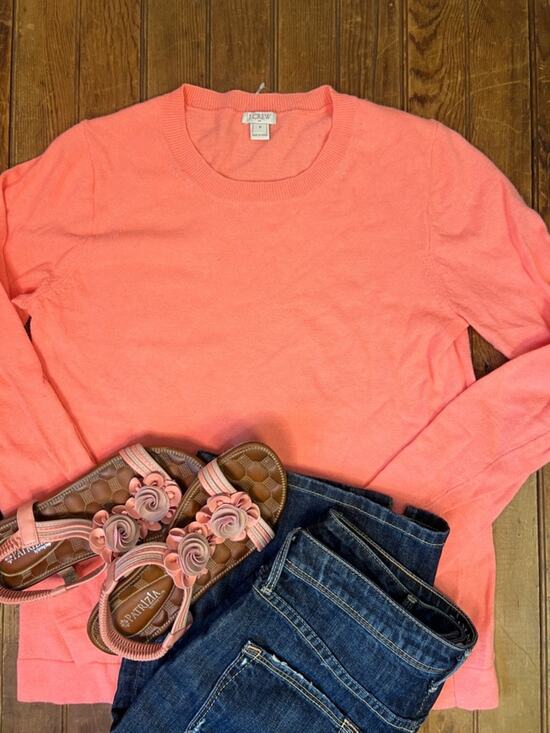 J. Crew Sweaters - J. Crew women’s Coral/Pink Crewneck Sweater lightweight cotton wall blend